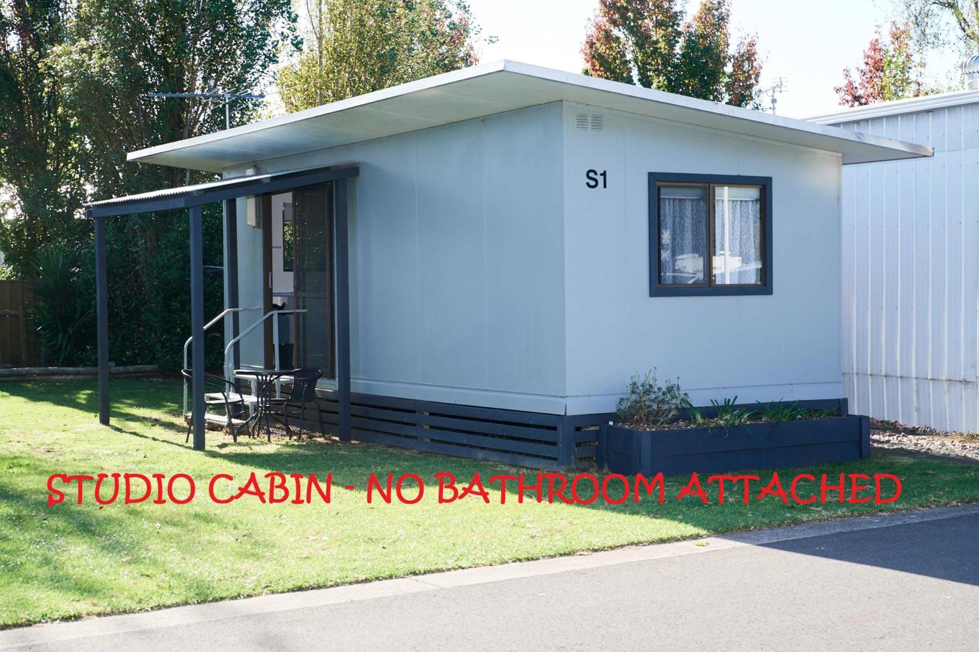 Pine Country Caravan Park Mount Gambier Habitación foto